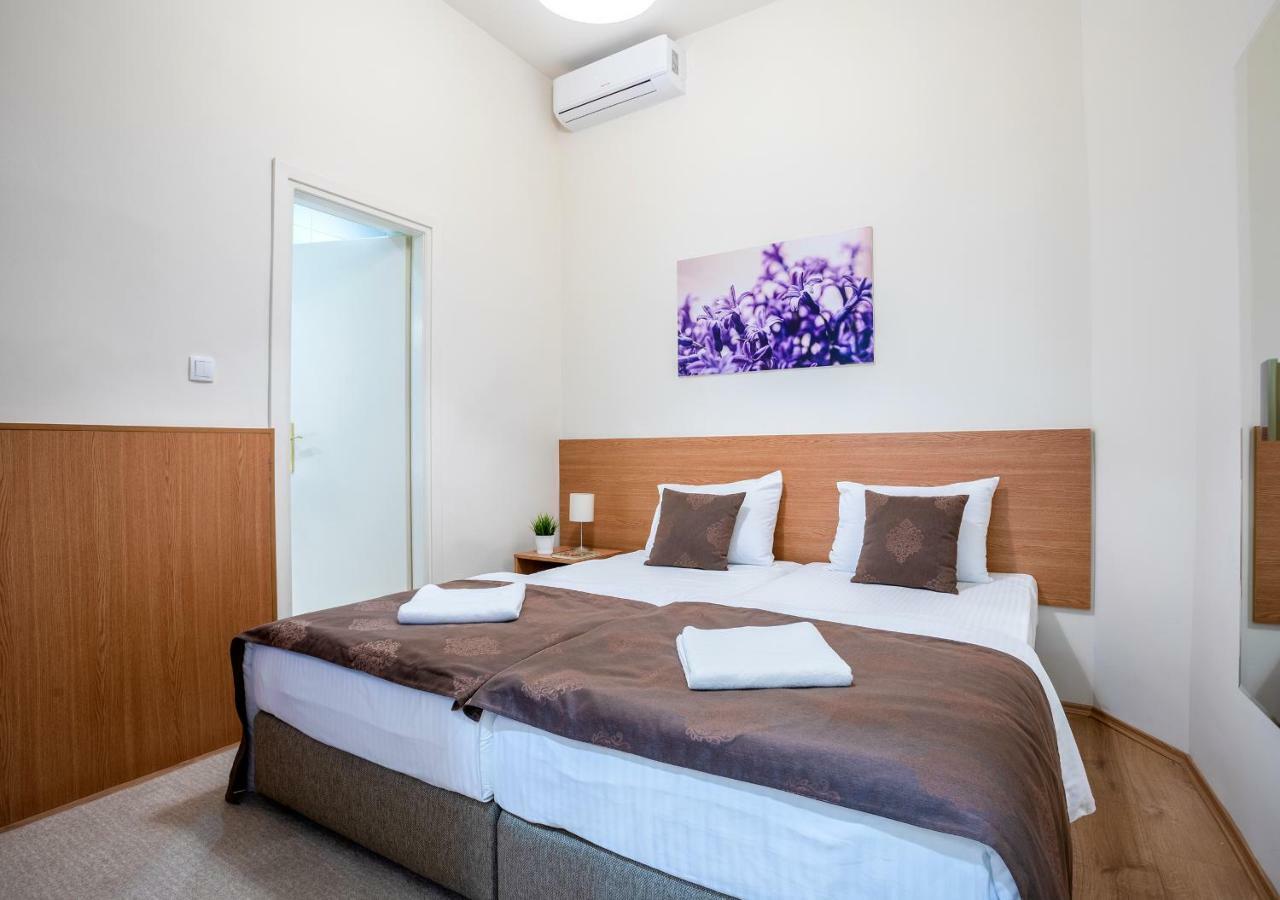 Booking En Suite Belgrade Exterior photo